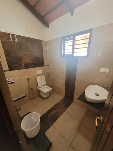Bathroom, Aashirvada, Chikmagalur