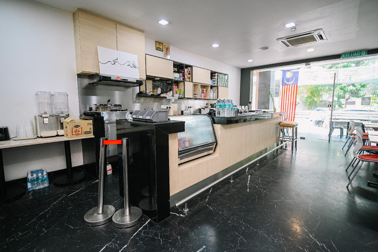 Food & Drinks 5, Swing & Pillows - TAR UMT Setapak, Kuala Lumpur