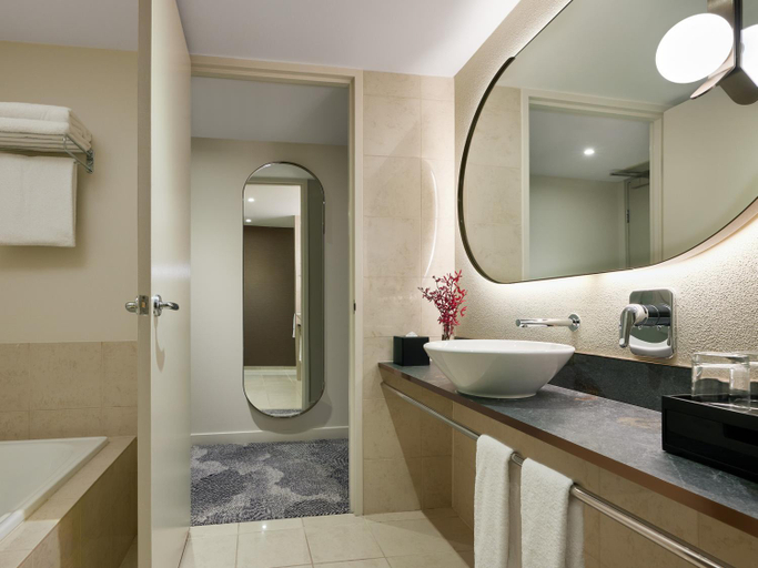 Bathroom 5, PARKROYAL Melbourne Airport, Melbourne