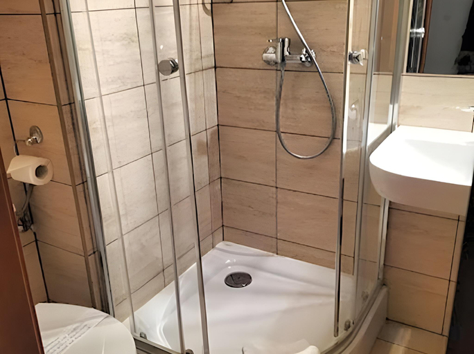 Bathroom 4, Hotel Chmielna, Warsaw
