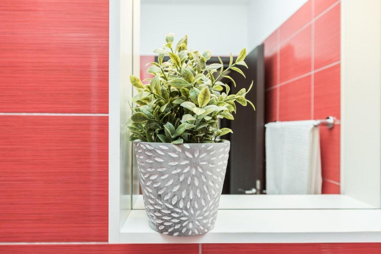 Bathroom 2, Family friendly apartments Kim - by TA Leut Agency, Privlaka