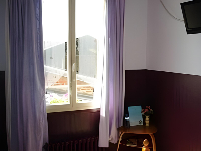 Bedroom, Hotel le Rallye, Aisne
