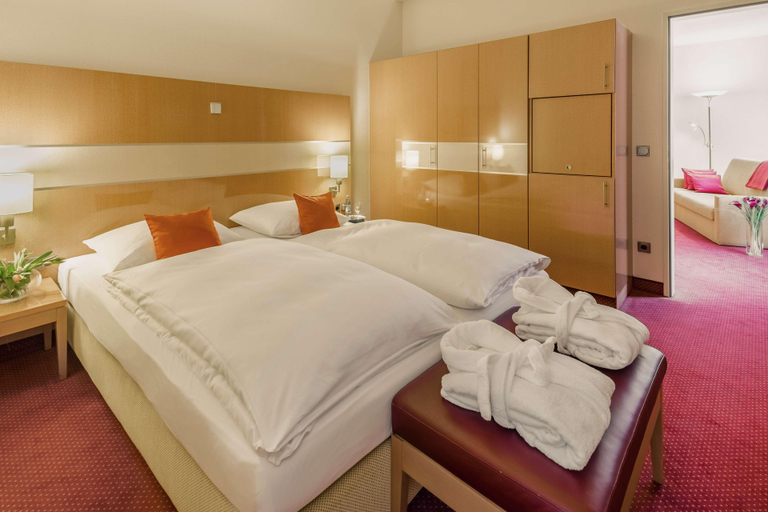 Bedroom 2, Essener Hof Sure Hotel Collection by Best Western, Essen