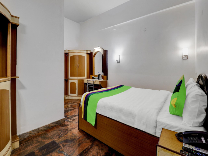 Bedroom 2, Treebo Benaka Residency, 10 Mins To Mahatma Gandhi Park, Chikmagalur