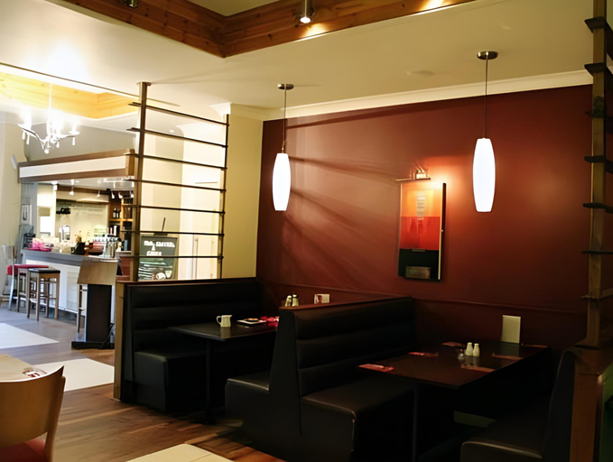 Food & Drinks 5, Richmond Park Hotel, Falkirk