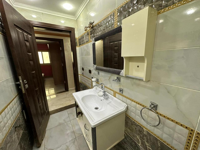 Bathroom 2, Cairona Properties - The Palace, Heliopolis