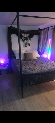 Bedroom 2, Buona Notte, Bouches-du-Rhône