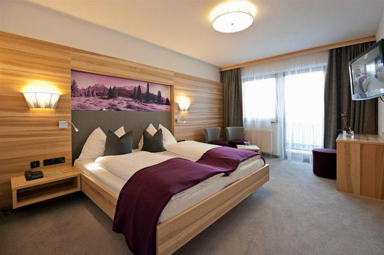 Bedroom 3, Hotel Bergland All Inclusive Top Quality, Innsbruck Land