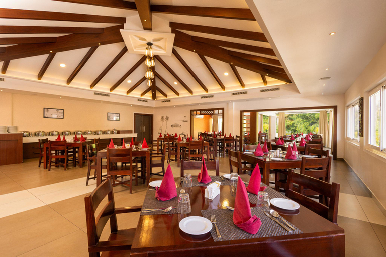 Food & Drinks 5, Lake Canopy, Alappuzha