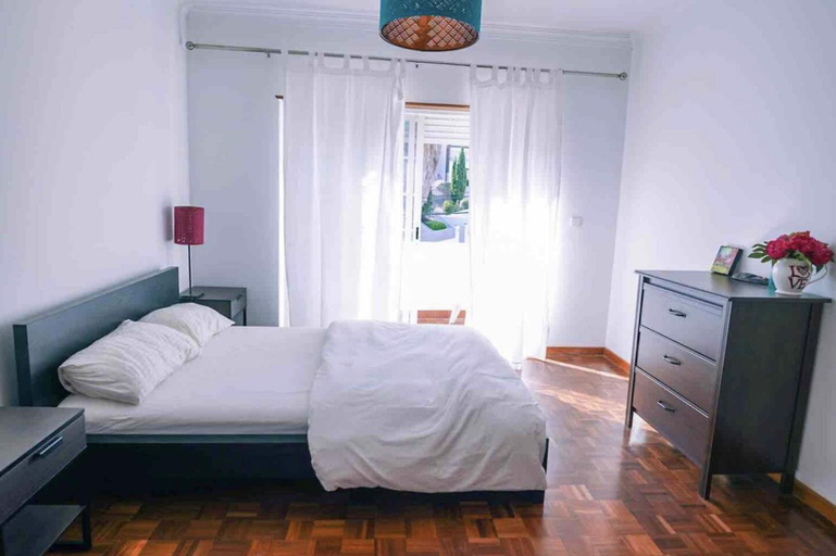 Others 2, PAREDE HILL - GuestHouse, Cascais