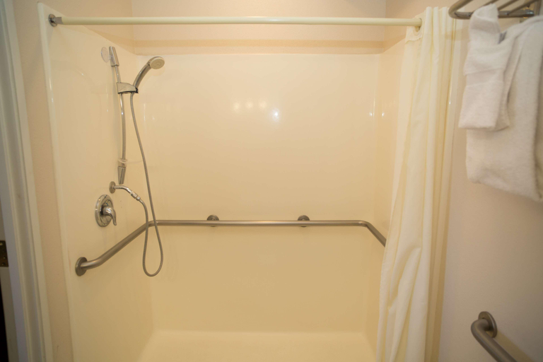 Bathroom 4, Best Western Butch Cassidy Inn, Beaver