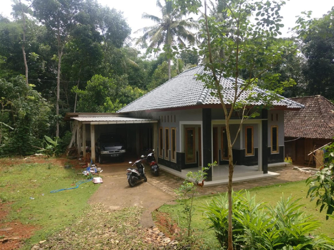 Others 2, Elvira Homestay, Bantul