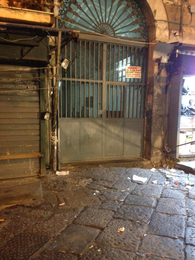 Others 4, Beautiful beb, Napoli