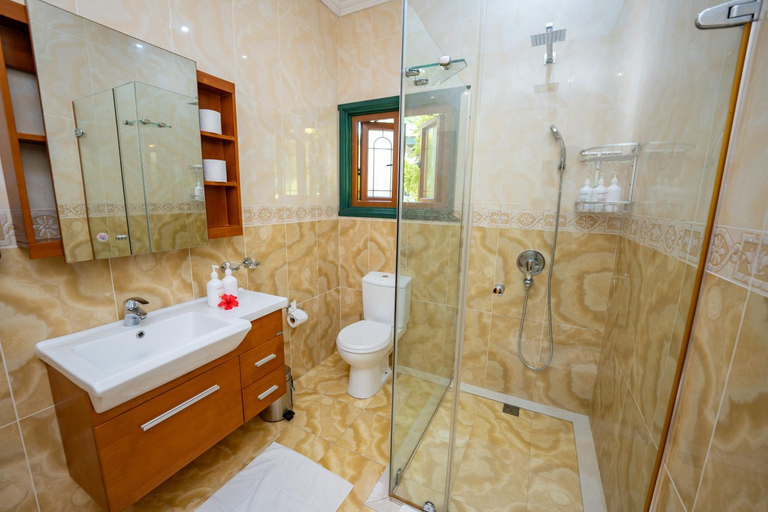 Bathroom 3, Pension Michel Villa Roche Bois