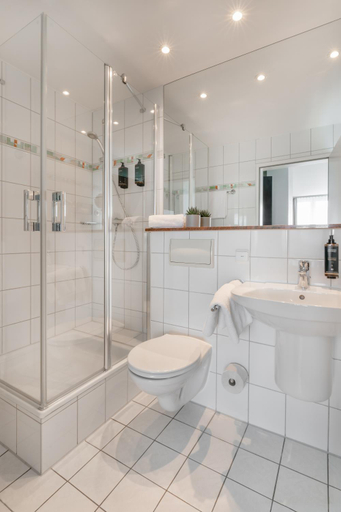 Bathroom 5, Parkhotel Hameln, Hameln-Pyrmont