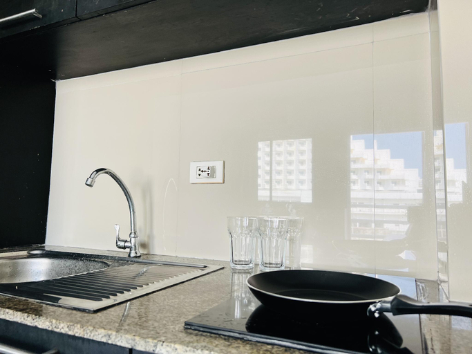 Others 2, Emerald Hotel with Kitchen, Pattaya