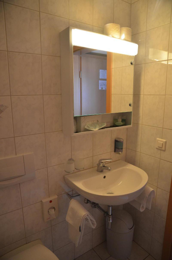 Bathroom, Hotel Arkanum, Leuk