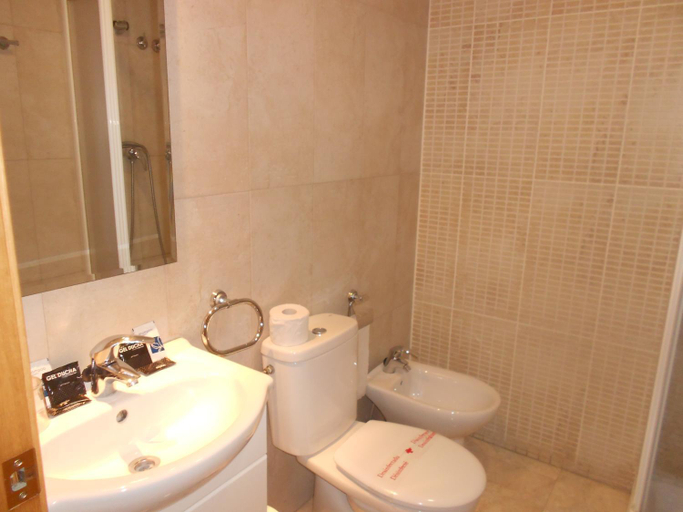 Bathroom 2, Hostal Ca La Irene, Barcelona