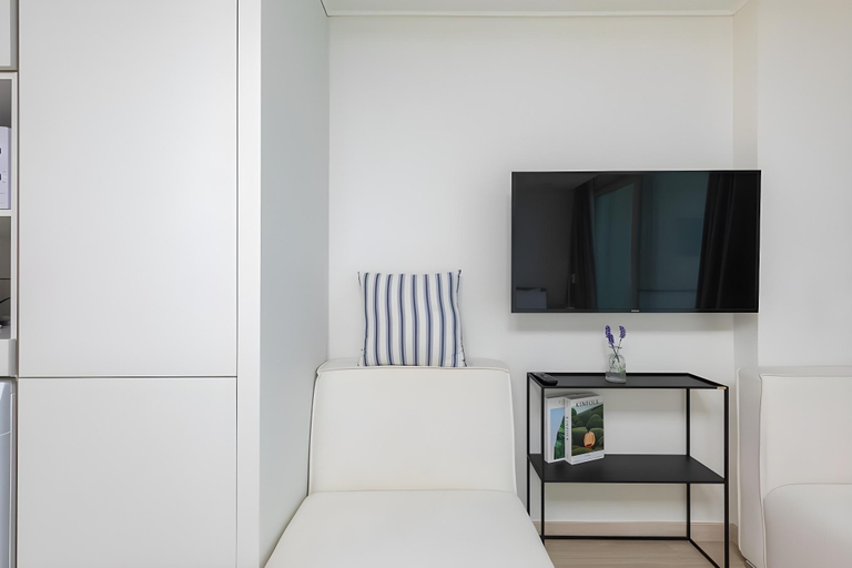 Others 2, Sokcho Summit Bay Room 1908, Goseong