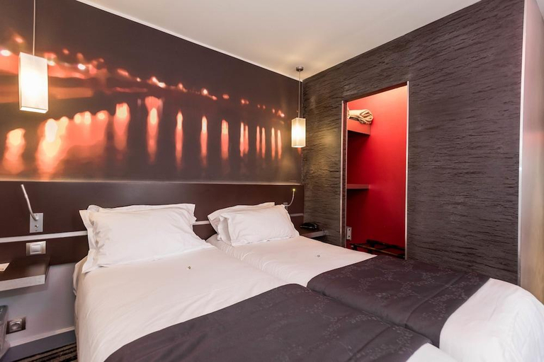 Bedroom 3, Hotel Lumieres Montmartre Paris, Paris