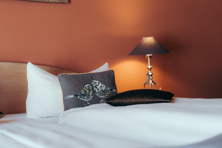 Bedroom 4, Seehotel Schlierseer Hof, Miesbach