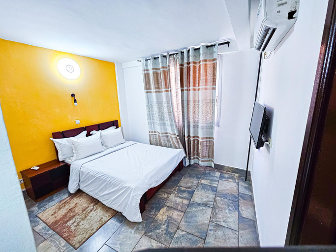 Others 4, RESIDENCE FAMILIA PHOENIX, Wouri