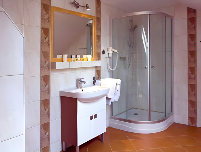 Bathroom 3, SONATA by WERONA - BUTIK STAY, Kłodzko