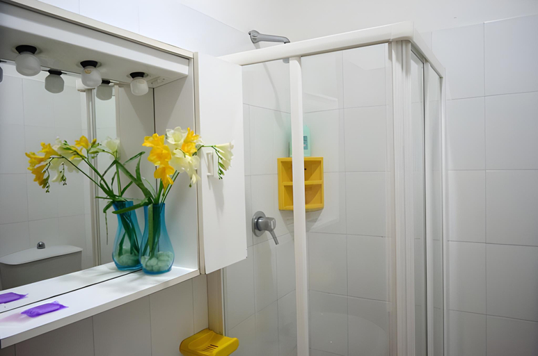 Bathroom 4, Apart-Hotel Italia, La Spezia