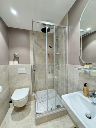 Bathroom 2, Hotel Bregenz, Berlin