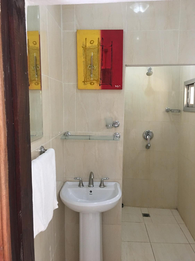 Bathroom, Pelican Residence, Kanifing