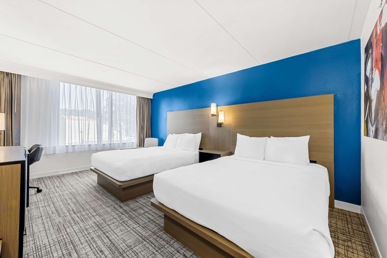 Bedroom 3, Best Western Plus Lower South End, Mecklenburg