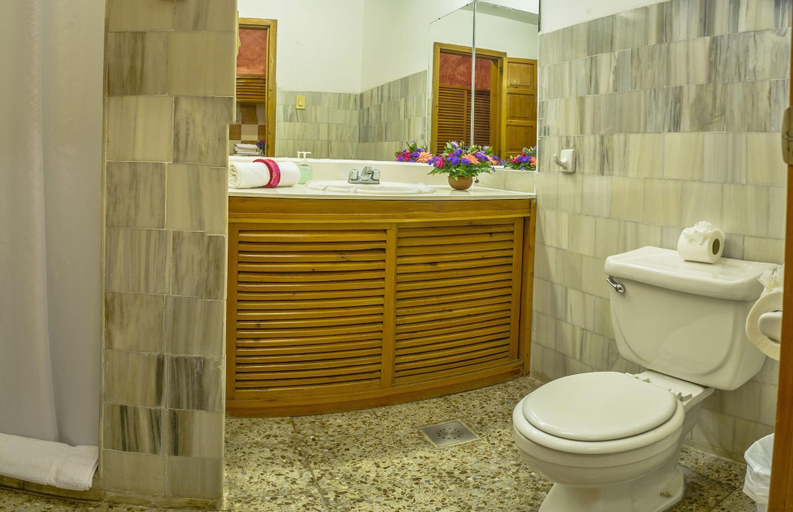 Bathroom 4, Hotel Panchoy, Antigua Guatemala