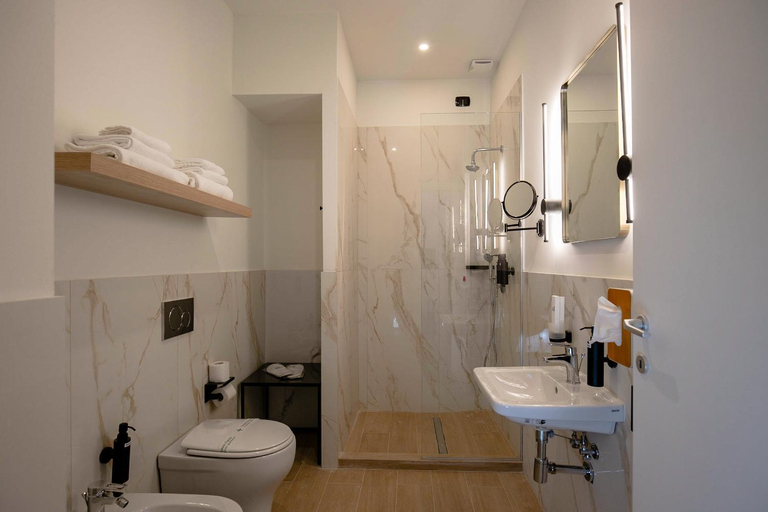 Bathroom 4, Aiello Hotels - CityLife Apartments, Milano
