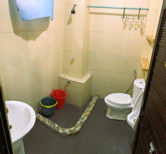Bathroom, Elyu Tourugan Co, San Fernando City