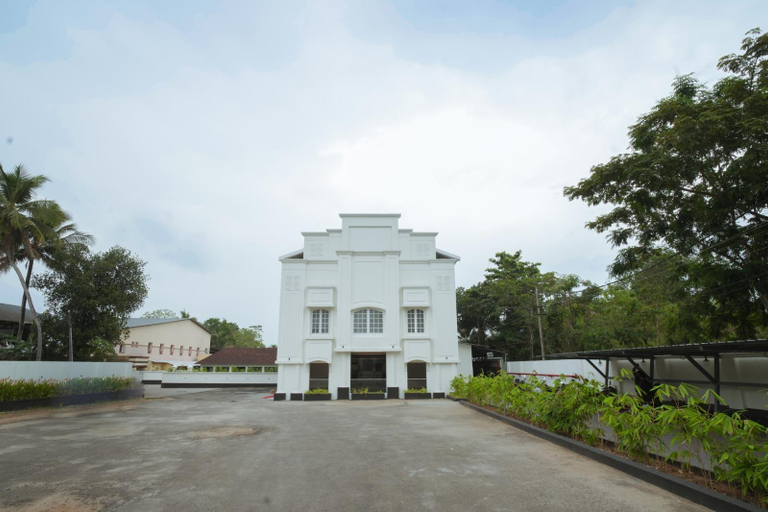 Exterior & Views 1, Alleppey Prince Hotel, Alappuzha