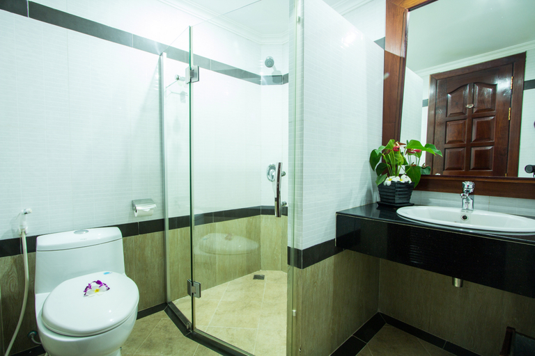 Bathroom 4, ROYAL EMPIRE HOTEL, Siem Reap