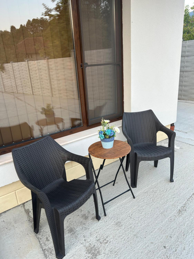 Others 3, Casa Natalia, Pietroasa
