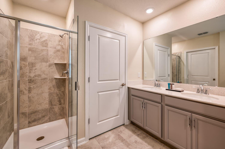 Bathroom 4, Spacious Condo-Modern Decor, Star Wars Bedroom, Osceola