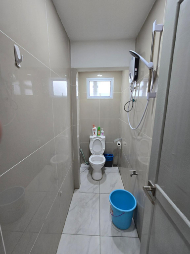Bathroom 2, Cozy HomeStay (Jalan Taman Hui Sing) Kuching, Kuching