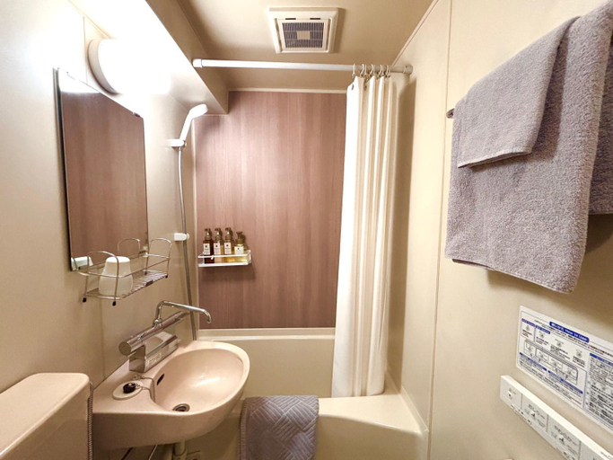 Bathroom 3, E Hotel Warabi, Warabi