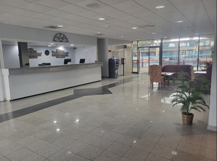 Public Area 3, Baymont by Wyndham Hannibal, Ralls