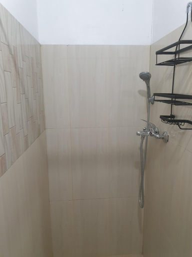 Bathroom 5, Pentaqua -Dineros Guest House, Irosin