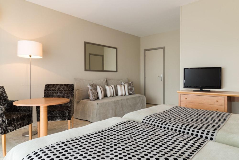 Bedroom 3, The Originals Residence, Les Strélitzias, Antibes, Alpes-Maritimes