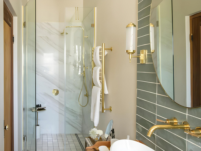 Bathroom 5, The Hazendal Hotel, Cape Winelands