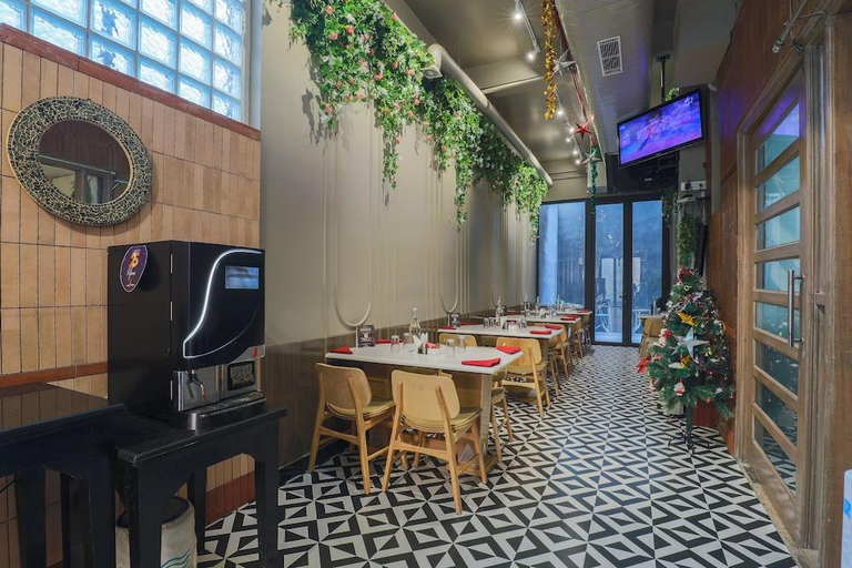Food & Drinks 4, Cosy Grand, Chanakyapuri by The Cosy Hotels, Delhi