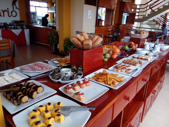 Food & Drinks 5, Hotel Centenario, Tambopata