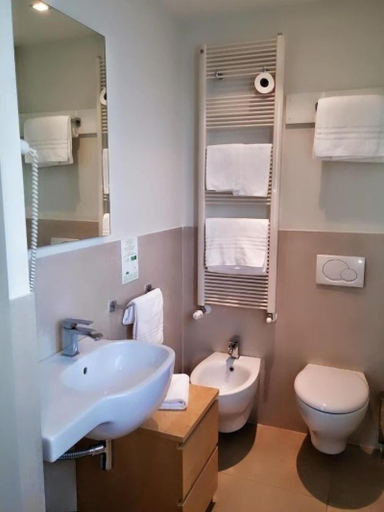 Bathroom 4, Hotel & Residence Cavalluccio Marino, Rimini