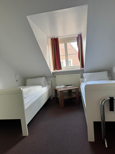 Bedroom 2, Greetsieler Borse, Aurich