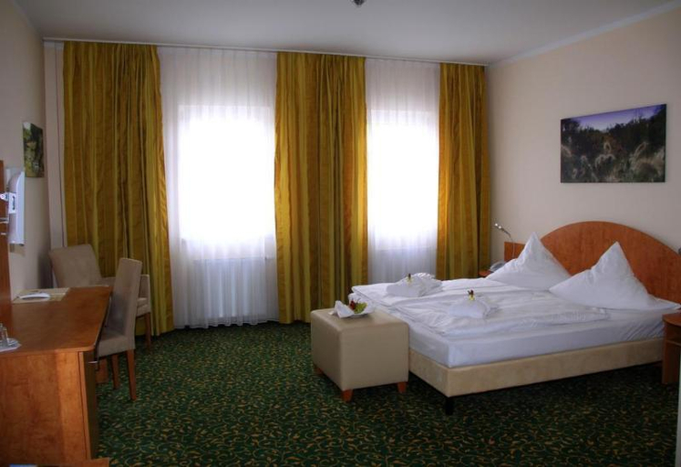 Bedroom 2, Kulturhotel Furst Puckler Park, Görlitz
