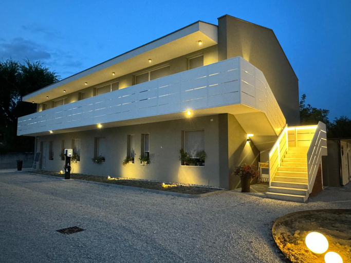 Others 2, Residence Diamante, Treviso